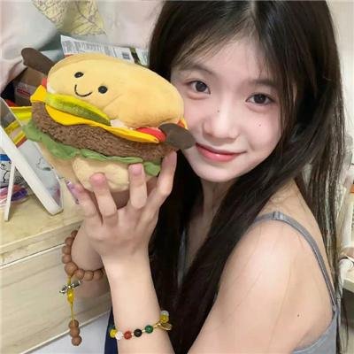 吸血鬼女王封面
