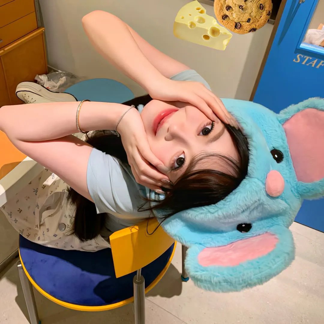 娃娃脸封面